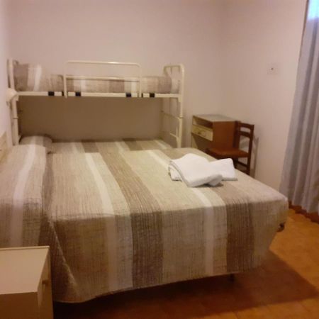 Hotel Rossini Rimini Bagian luar foto